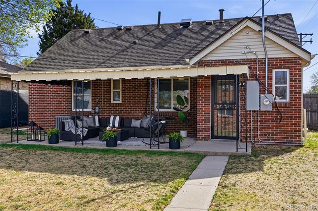 2301 Olive Street, Denver, CO 80207
