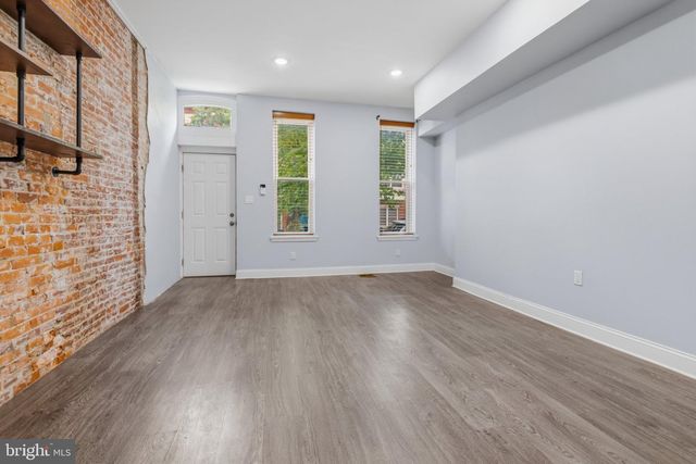654 N 36TH ST, Philadelphia, PA 19104