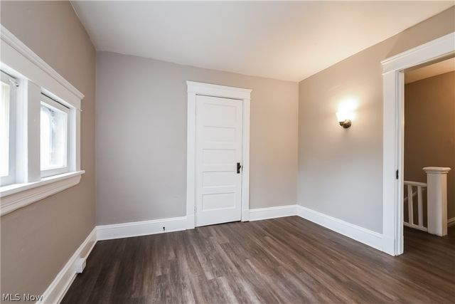 1376 Gladys Avenue, Lakewood, OH 44107