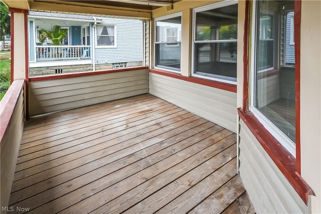 1376 Gladys Avenue, Lakewood, OH 44107