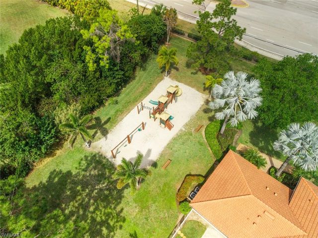 8290 Ibis Club LN 913, Naples, FL 34104