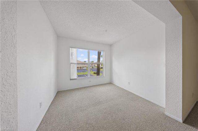 8290 Ibis Club LN 913, Naples, FL 34104