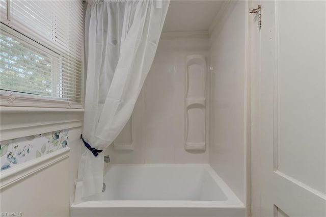 1322 Maryland Avenue, Eden, NC 27288