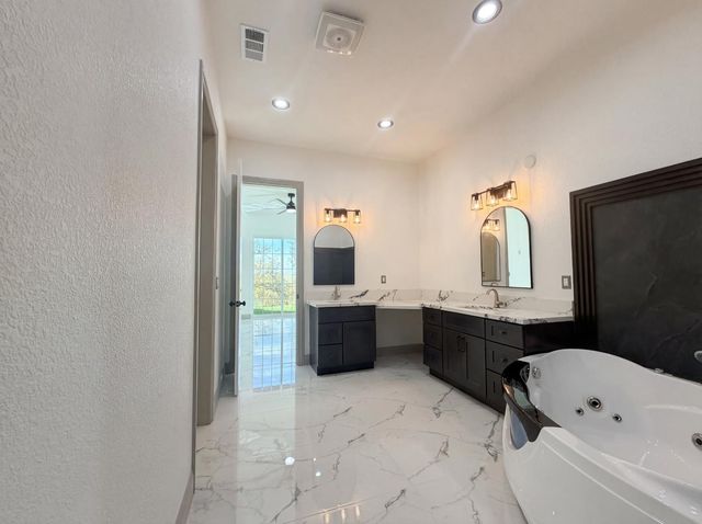 14537 Mira Vista Ln, Lockeford, CA 95237