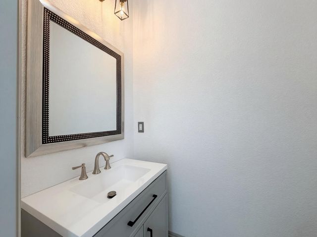 14537 Mira Vista Ln, Lockeford, CA 95237