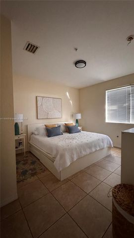 1033 SW 144th Ave 2705, Pembroke Pines, FL 33027