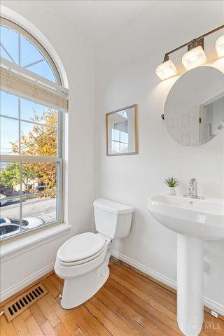 130 Mulberry Street, Cincinnati, OH 45202