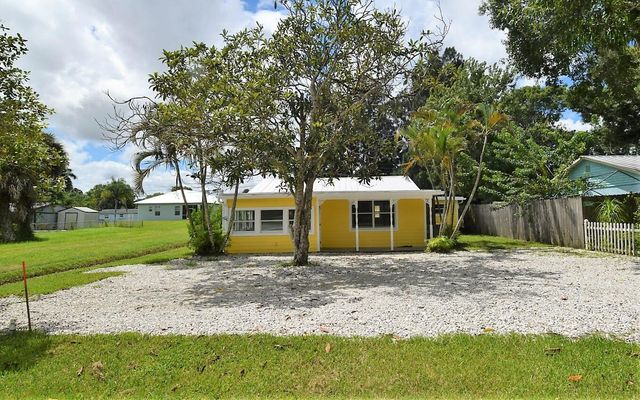 976 SW 34th Terrace, Palm City, FL 34990