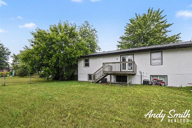 400-402 60th Street, Grand Rapids, MI 49548