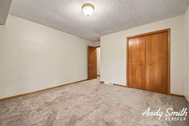 400-402 60th Street, Grand Rapids, MI 49548