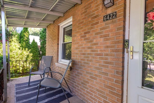 6422 N Willow Glen LANE, Glendale, WI 53209