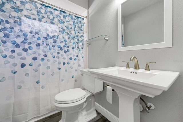 1224 LAKE BLUE CIRCLE, Apopka, FL 32703