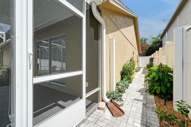 1224 LAKE BLUE CIRCLE, Apopka, FL 32703