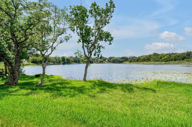 1224 LAKE BLUE CIRCLE, Apopka, FL 32703
