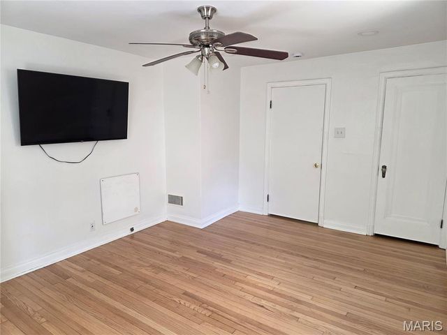 7264 Northmoor Drive, University City, MO 63105