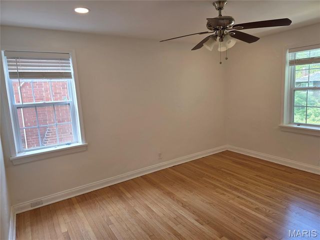 7264 Northmoor Drive, University City, MO 63105