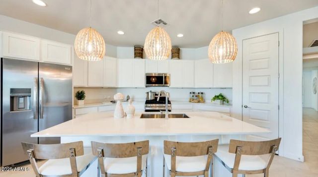 7820 W HIDE Trail, Peoria, AZ 85383