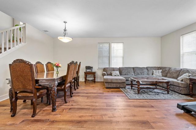 1461-1463 Trombetta St, Santa Rosa, CA 95407