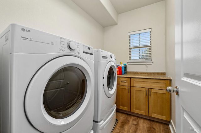 1461-1463 Trombetta St, Santa Rosa, CA 95407