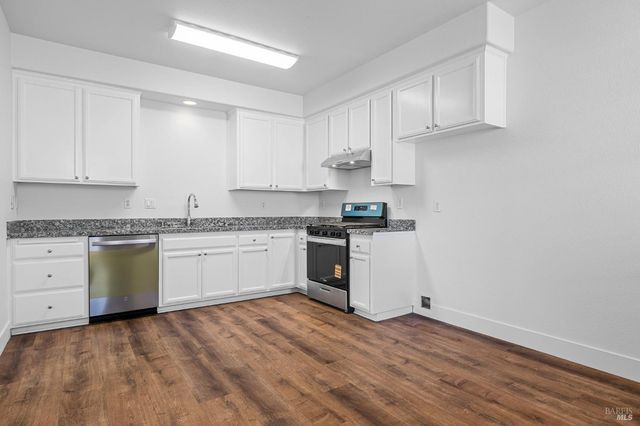 1461-1463 Trombetta St, Santa Rosa, CA 95407