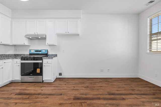 1461-1463 Trombetta St, Santa Rosa, CA 95407