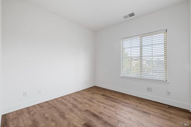 1461-1463 Trombetta St, Santa Rosa, CA 95407