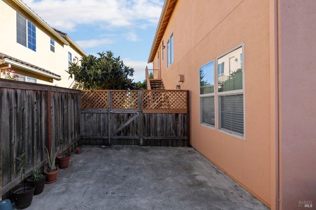 1461-1463 Trombetta St, Santa Rosa, CA 95407