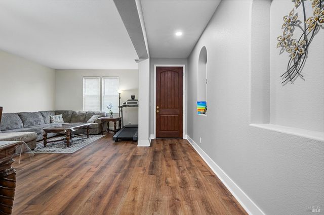 1461-1463 Trombetta St, Santa Rosa, CA 95407