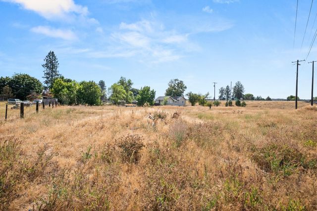3902 E Lincoln Rd, Spokane, WA 99217