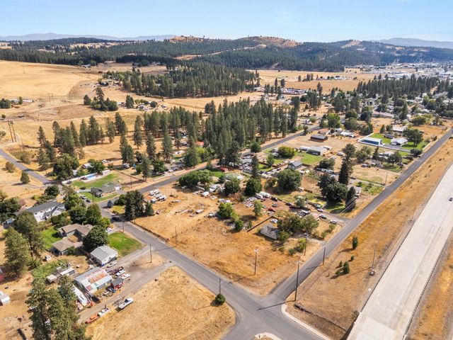3902 E Lincoln Rd, Spokane, WA 99217
