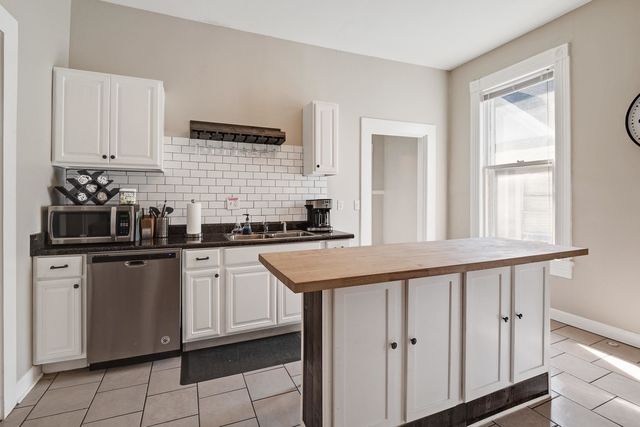 2096 LINDEN AVE, Memphis, TN 38104