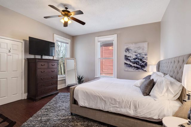 2096 LINDEN AVE, Memphis, TN 38104