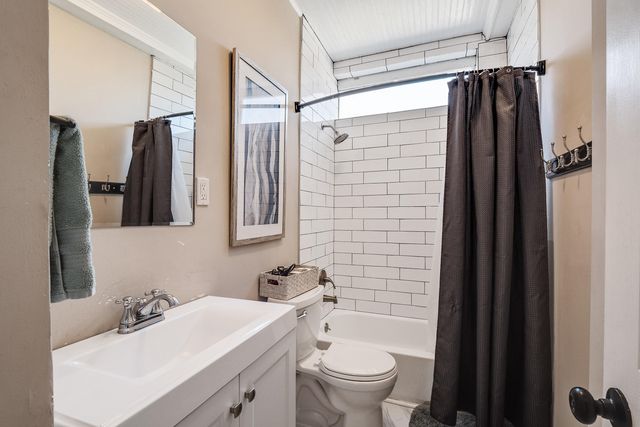 2096 LINDEN AVE, Memphis, TN 38104