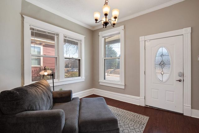 2096 LINDEN AVE, Memphis, TN 38104