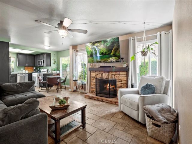 21741 Jeffers Lane, Saugus, CA 91350