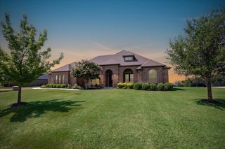 12425 Bella Amore Drive, Fort Worth, TX 76126
