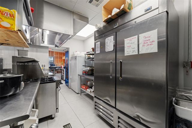 18172 NW 2nd Ave, Miami, FL 33169