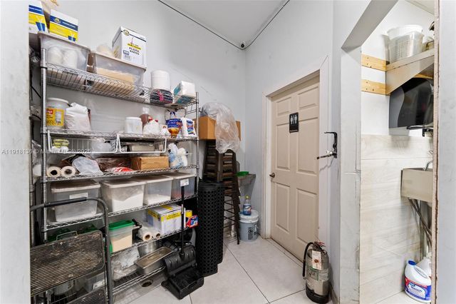 18172 NW 2nd Ave, Miami, FL 33169