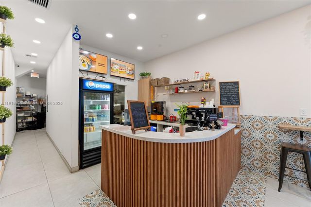 18172 NW 2nd Ave, Miami, FL 33169