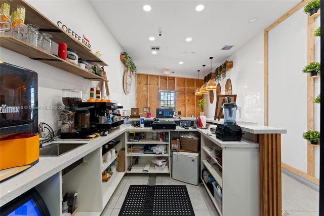 18172 NW 2nd Ave, Miami, FL 33169