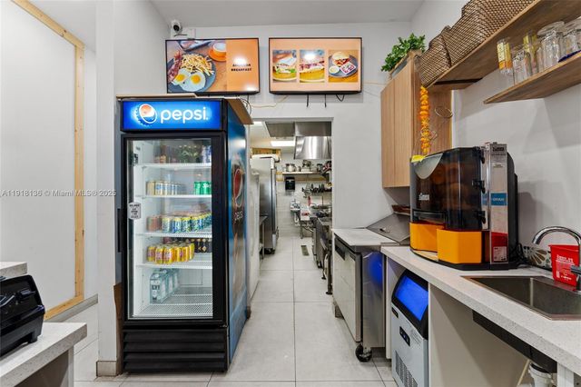 18172 NW 2nd Ave, Miami, FL 33169