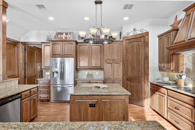 1010 Robin Lane, Possum Kingdom Lake, TX 76449