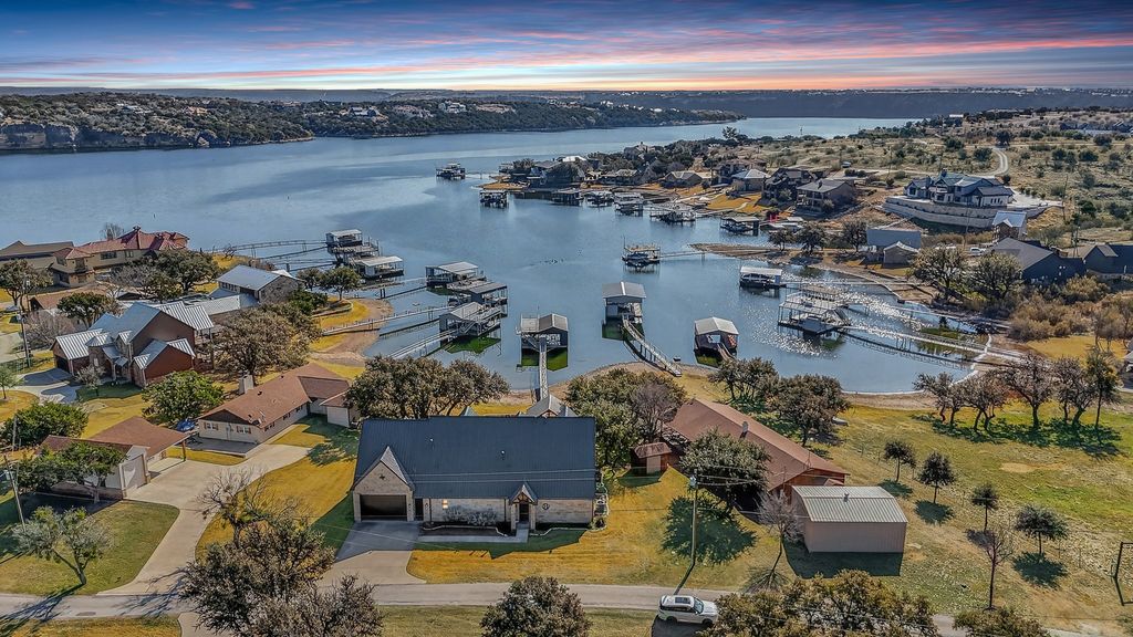 1010 Robin Lane, Possum Kingdom Lake, TX 76449