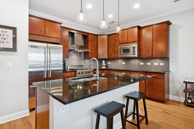 4743 N CLARK Street 4S, Chicago, IL 60640