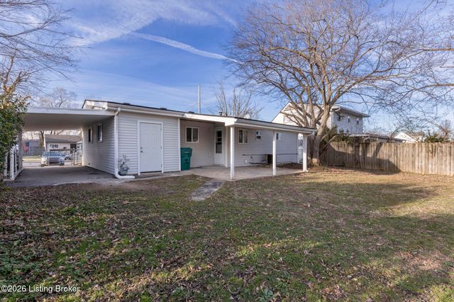 13413 Kinross Blvd, Louisville, KY 40272