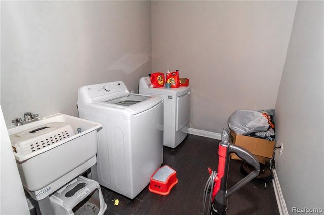 1408 Lincoln Street, Lapeer, MI 48446