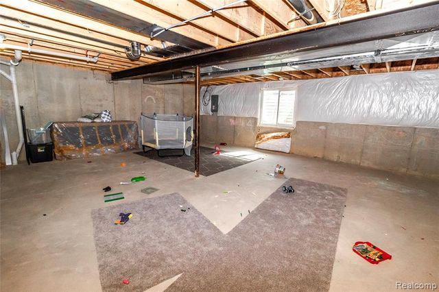 1408 Lincoln Street, Lapeer, MI 48446