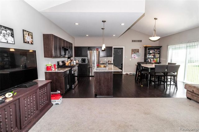 1408 Lincoln Street, Lapeer, MI 48446