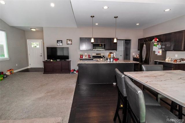 1408 Lincoln Street, Lapeer, MI 48446