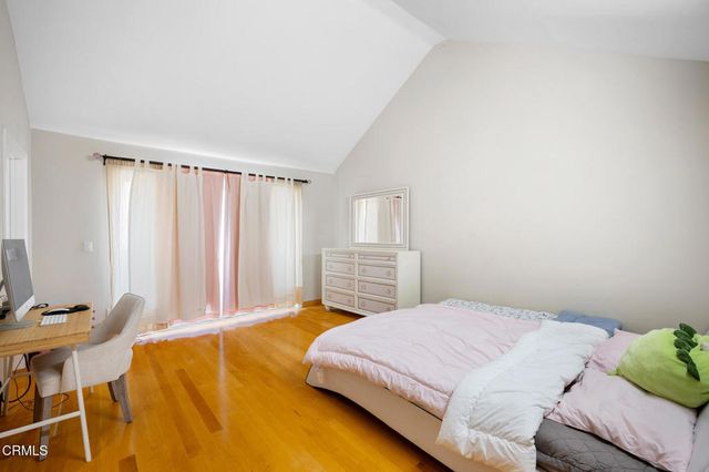 4520 Pennsylvania Avenue 118, La Crescenta, CA 91214